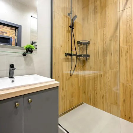 жк атмосфера 1-к в стилі лофт з новим ремонтом Fainorent Apartment