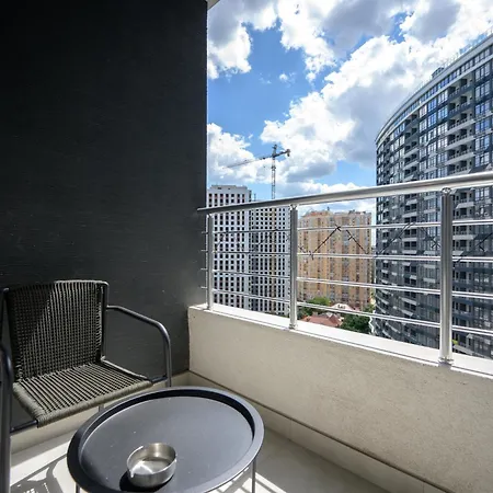 Apartment жк атмосфера 1-к в стилі лофт з новим ремонтом Fainorent