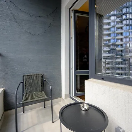 жк атмосфера 1-к в стилі лофт з новим ремонтом Fainorent Apartment Odesa
